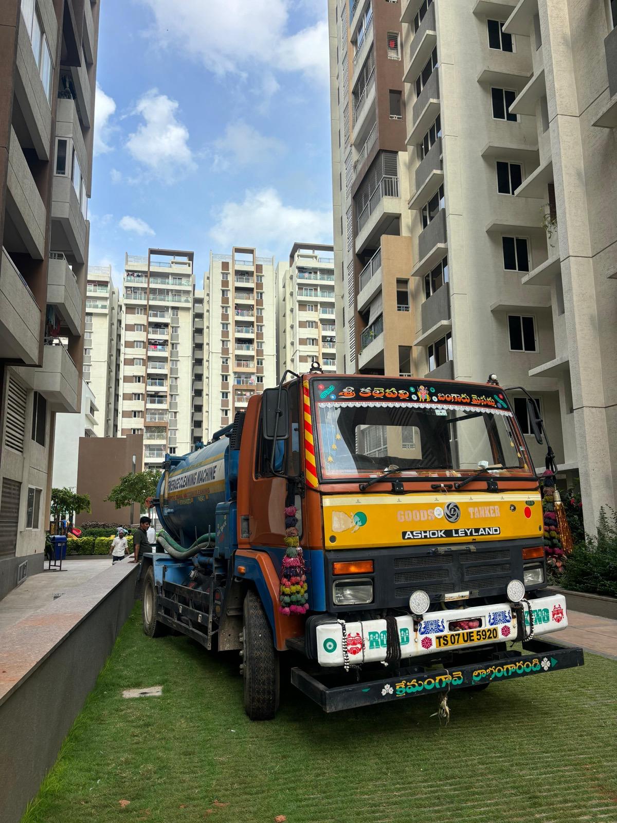 Residential septic tank cleaning